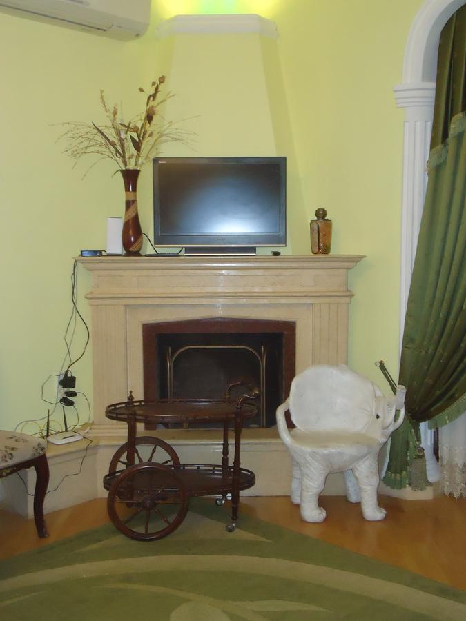 Albatros Bed & Breakfast Tbilisi Exterior foto
