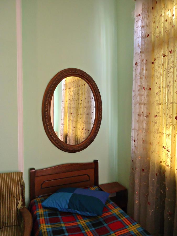 Albatros Bed & Breakfast Tbilisi Exterior foto